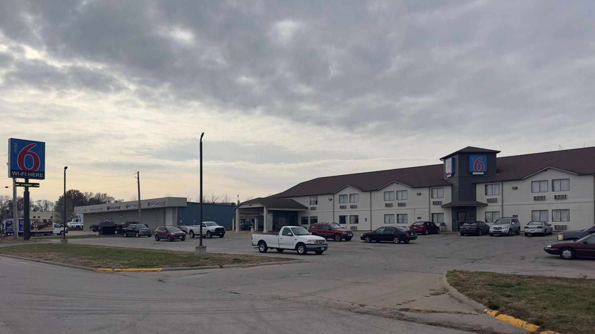 Motel 6-Waterloo, Ia 외부 사진