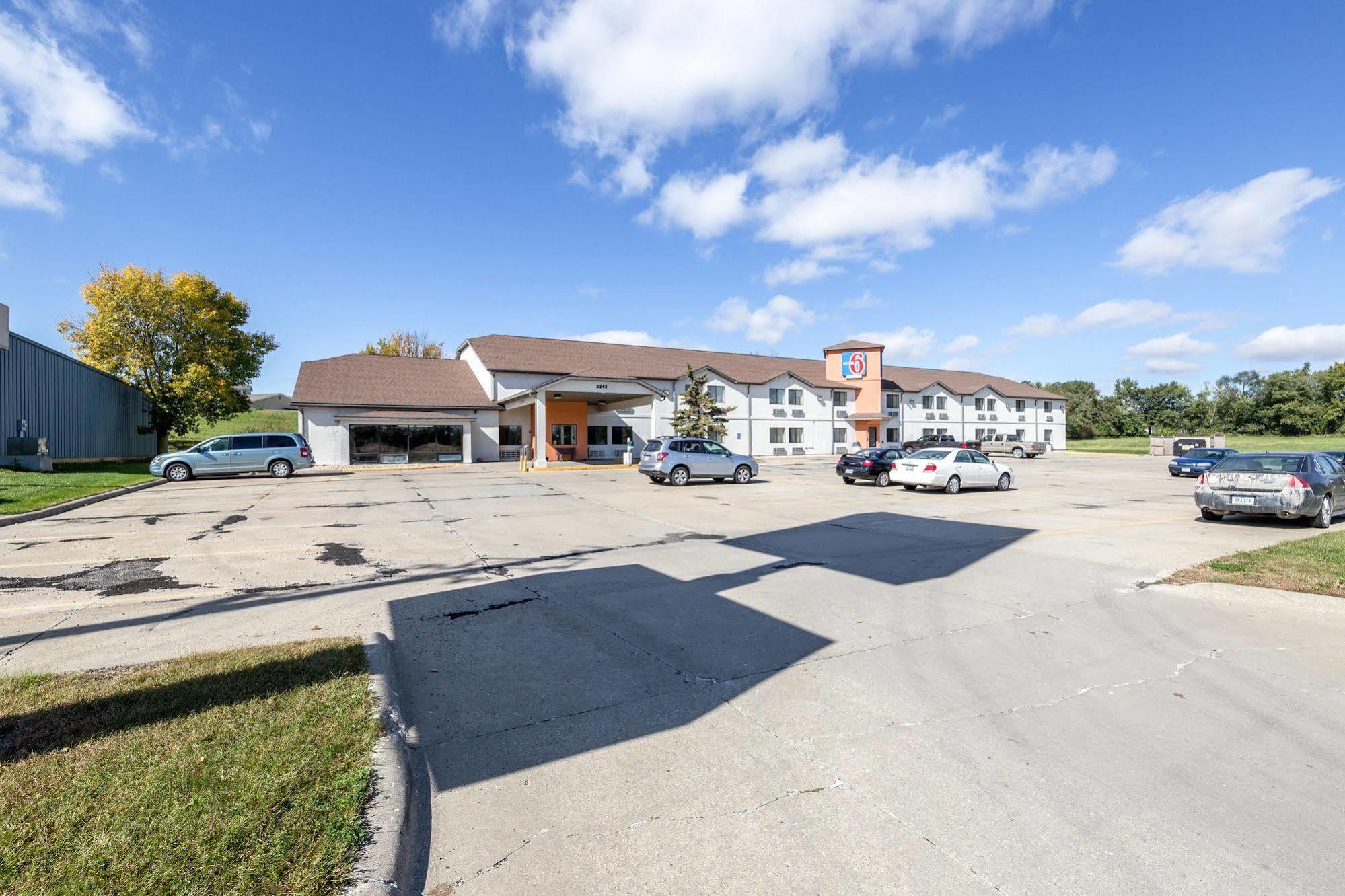 Motel 6-Waterloo, Ia 외부 사진