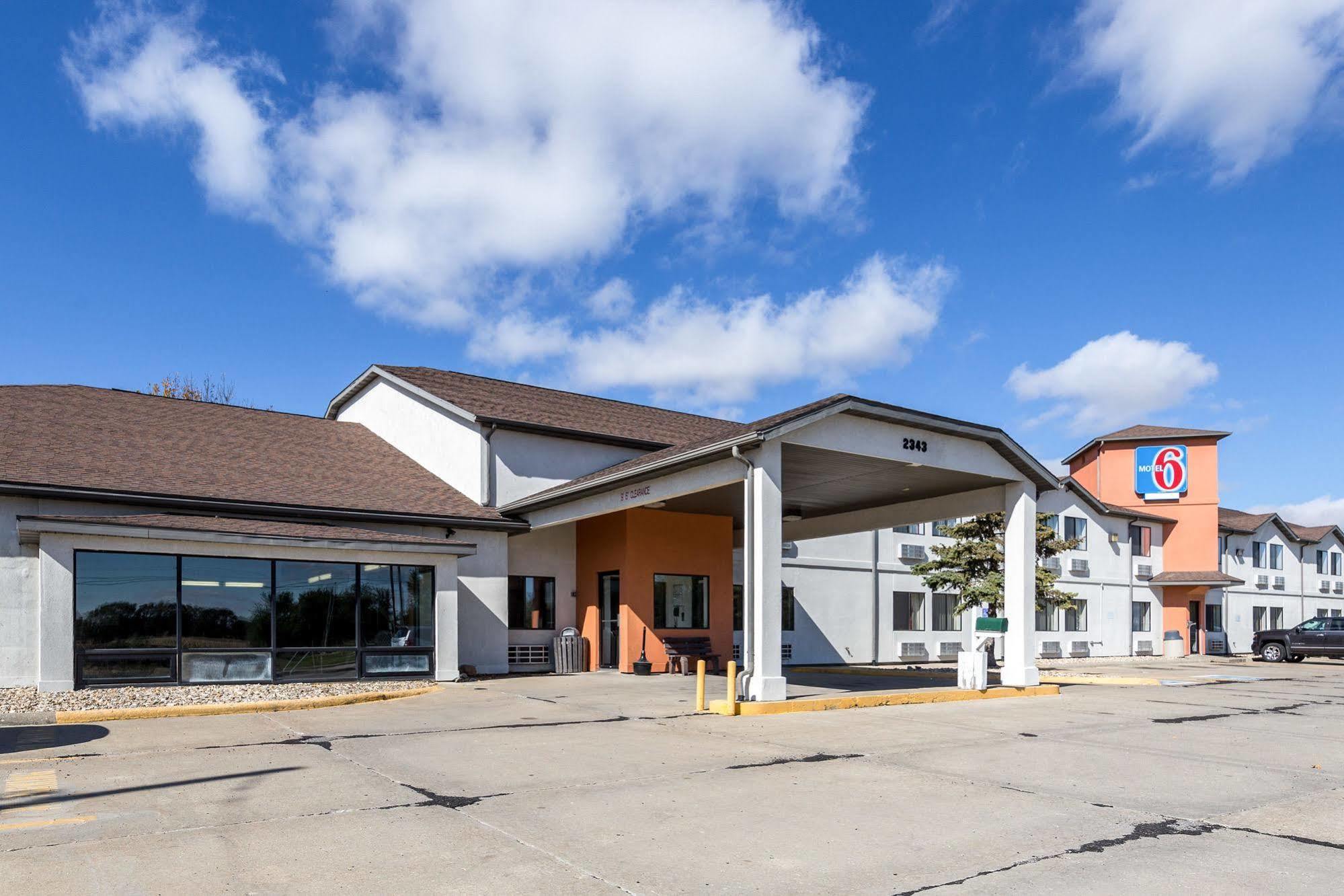 Motel 6-Waterloo, Ia 외부 사진