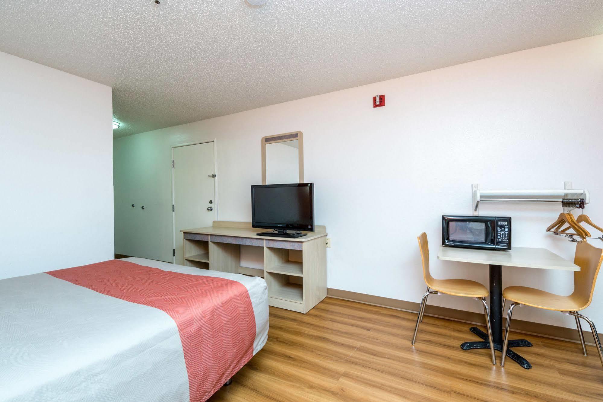 Motel 6-Waterloo, Ia 외부 사진