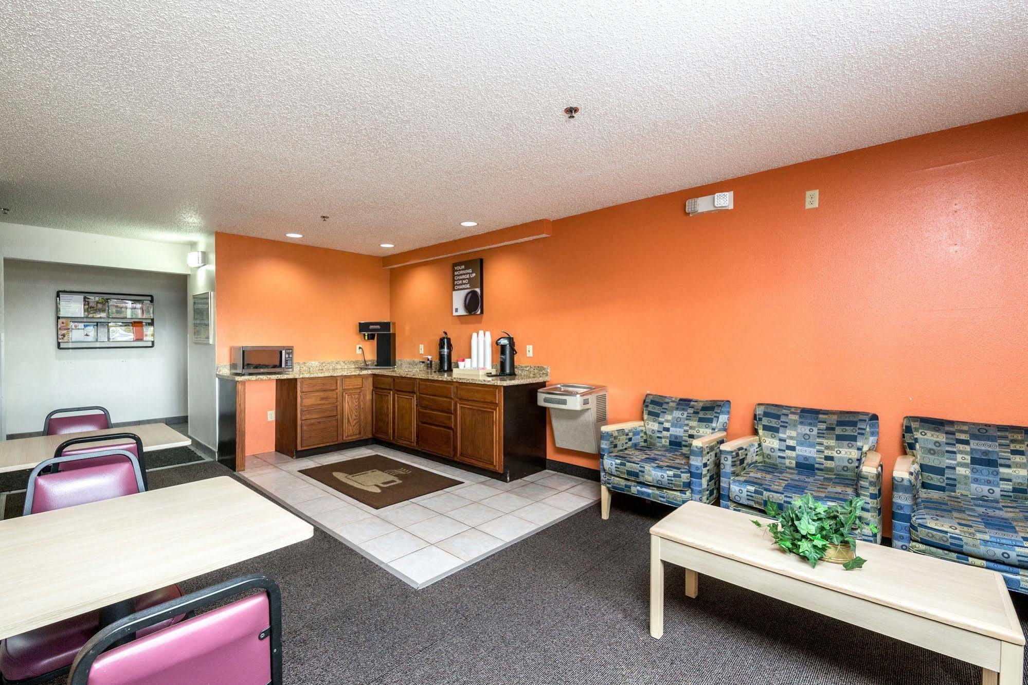 Motel 6-Waterloo, Ia 외부 사진