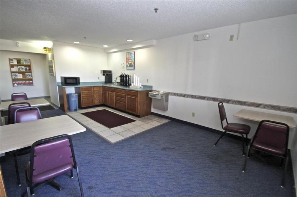 Motel 6-Waterloo, Ia 내부 사진